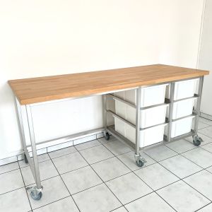 Edelstahl-Backstation-mit-Zutatenbehältern - Seitenansicht