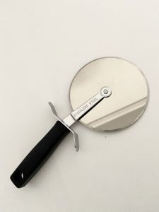 Pizzaroller aus Edelstahl PT 200115