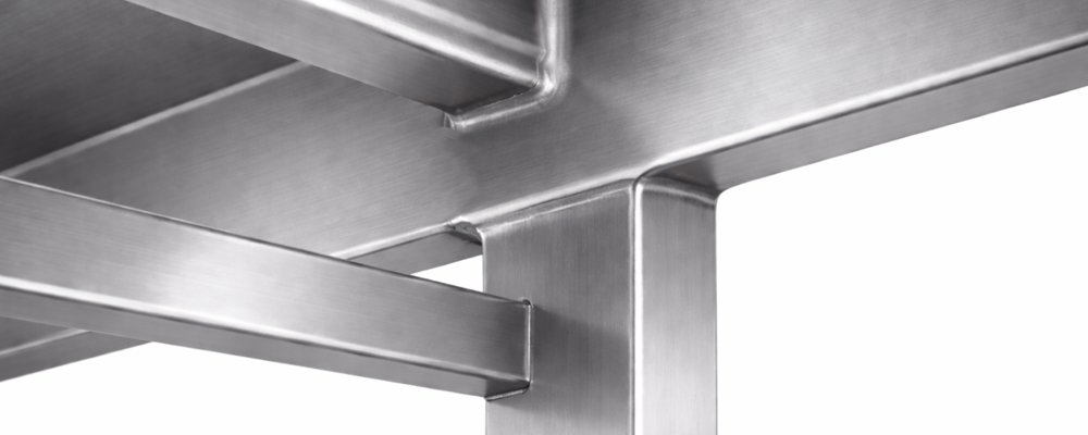 Edelstahl Arbeitstisch in verschweißter Ausführung